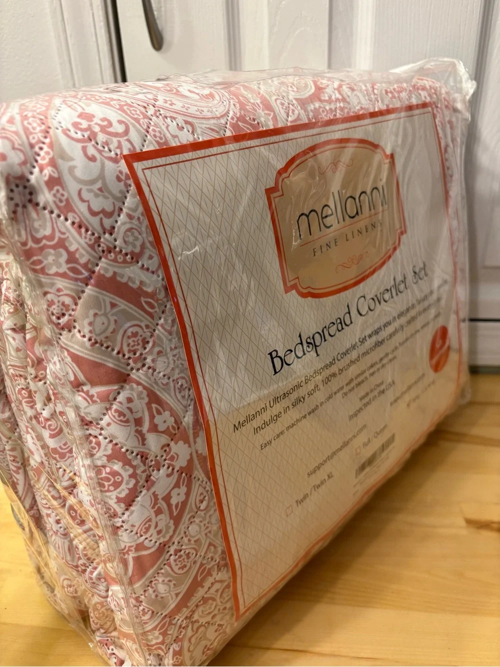 Quilted Paisley in Blush and Cream king size bed new